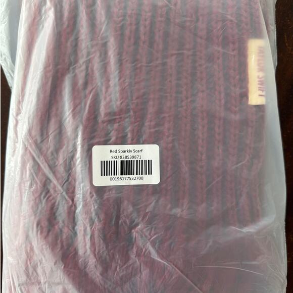 Taylor Swift NIB | All Too Well Lurex Red Sparkly Scarf from Red album - Picture 6 of 7